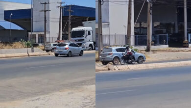 Carro na contramão em Picos - Foto: Redes Sociais